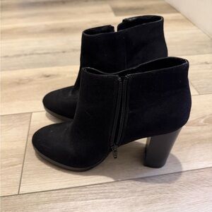 LC Lauren Conrad Addisonn Women's Block Heel Ankle Boots